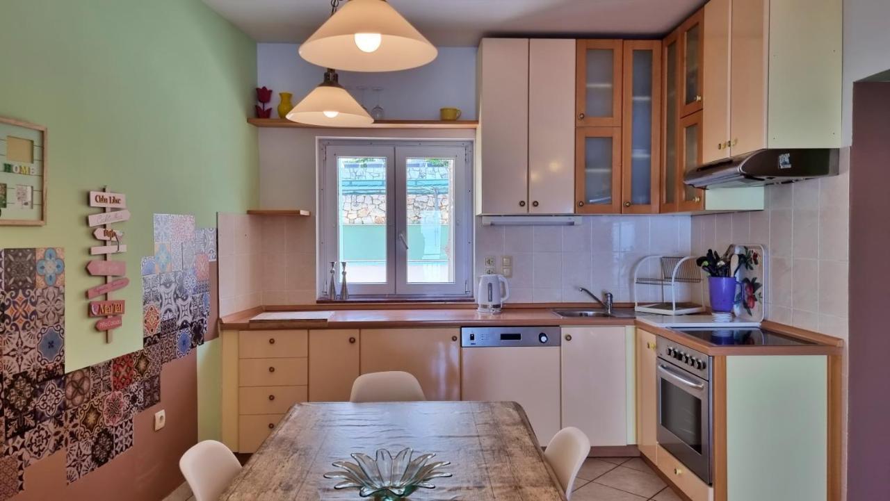 Apartments Soric Omis Exterior photo